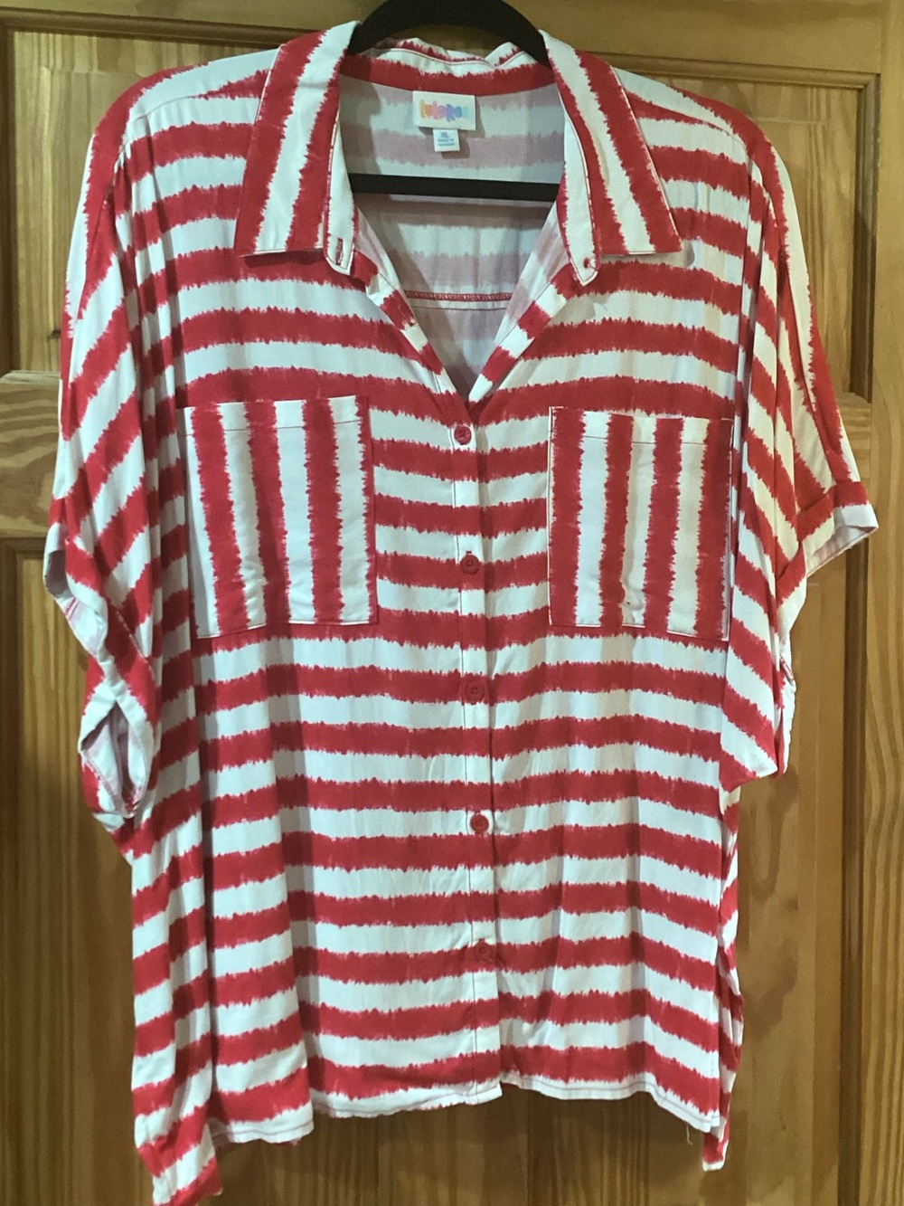 LuLaRoe Amy Shirt - red & white stripes- XL